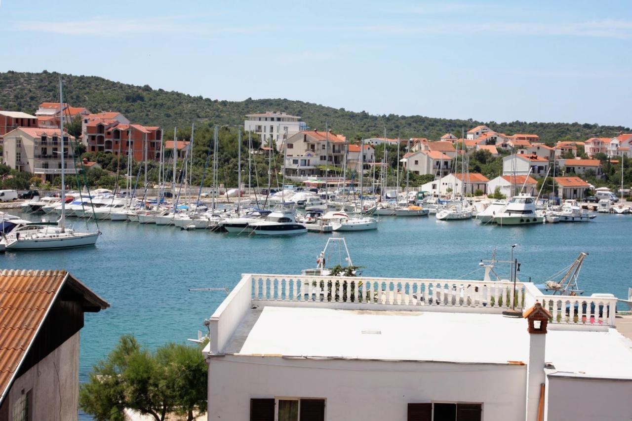Apartments By The Sea Jezera, Murter - 5063 Exteriér fotografie