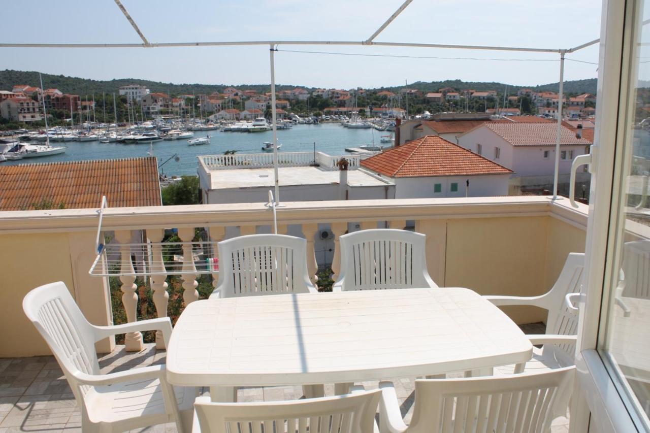 Apartments By The Sea Jezera, Murter - 5063 Exteriér fotografie