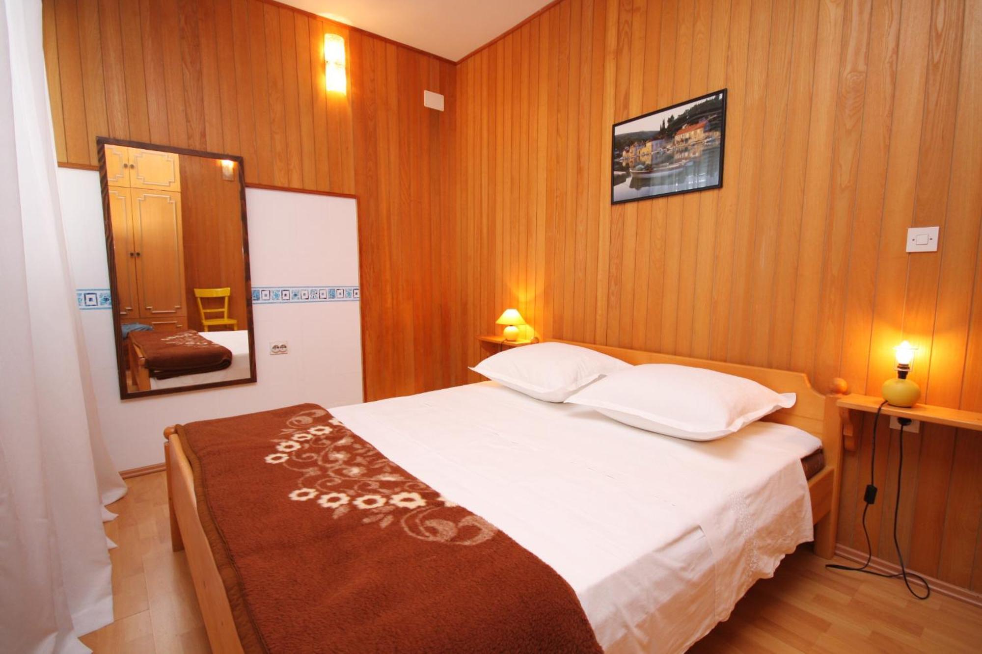 Apartments By The Sea Jezera, Murter - 5063 Pokoj fotografie